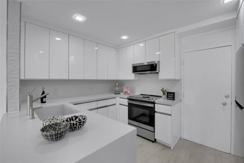 Studio in the Condo in Fort Lauderdale, Florida № 2154244 - photo 8