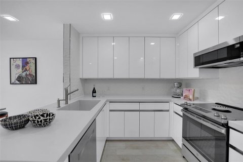 Studio in the Condo in Fort Lauderdale, Florida № 2154244 - photo 9
