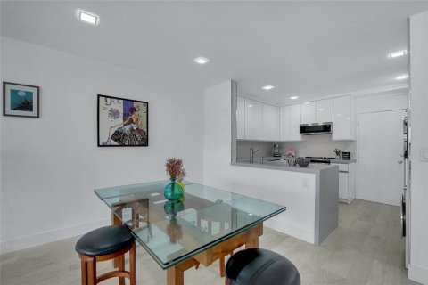 Studio in the Condo in Fort Lauderdale, Florida № 2154244 - photo 4