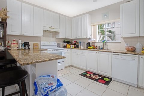 Condominio en venta en Hollywood, Florida, 2 dormitorios, 100.33 m2 № 1999739 - foto 6