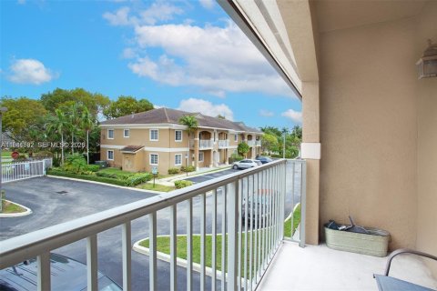 Condominio en venta en Hollywood, Florida, 2 dormitorios, 100.33 m2 № 1999739 - foto 12