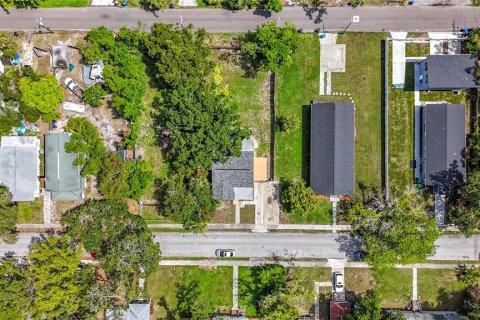 House in Saint Petersburg, Florida 2 bedrooms, 123.93 sq.m. № 1795619 - photo 11