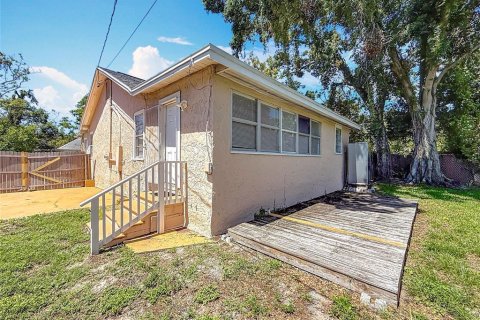 House in Saint Petersburg, Florida 2 bedrooms, 123.93 sq.m. № 1795619 - photo 20