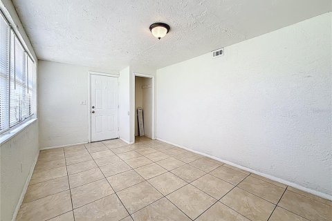 House in Saint Petersburg, Florida 2 bedrooms, 123.93 sq.m. № 1795619 - photo 30