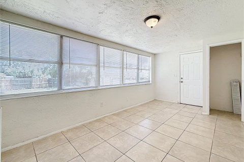 House in Saint Petersburg, Florida 2 bedrooms, 123.93 sq.m. № 1795619 - photo 29