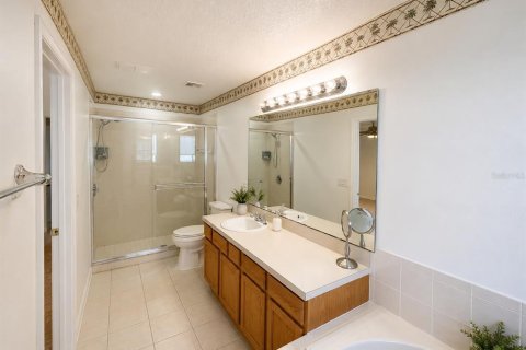 House in Davenport, Florida 4 bedrooms, 145.76 sq.m. № 2196668 - photo 6
