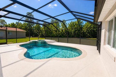 House in Davenport, Florida 4 bedrooms, 145.76 sq.m. № 2196668 - photo 13