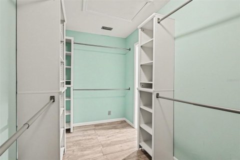 Купить виллу или дом в Мерритт-Айленд, Флорида 5 комнат, 217.95м2, № 2408758 - фото 18