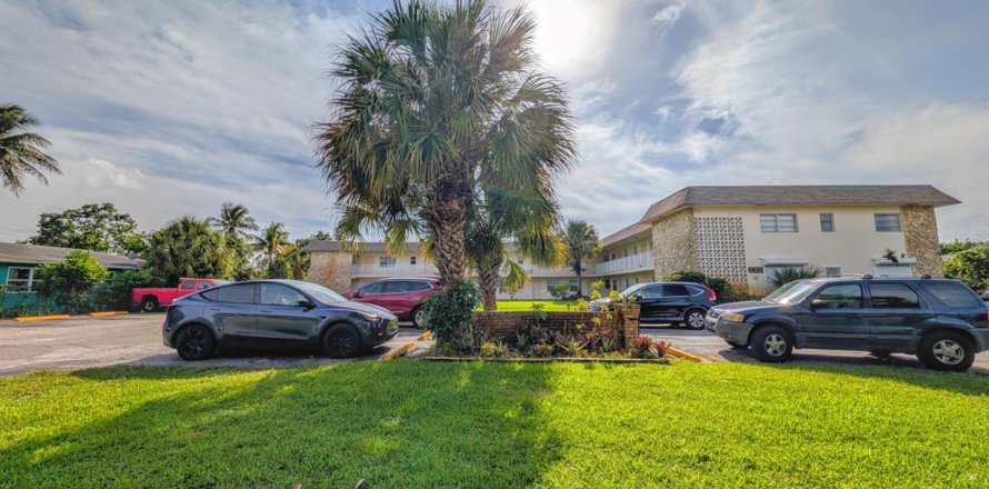 Condominio en Boynton Beach, Florida, 1 dormitorio  № 2240415