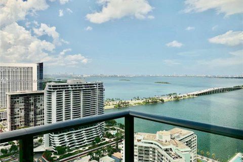 Condominio en Miami, Florida, 2 dormitorios  № 2029970
