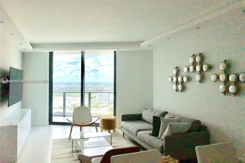 Condominio en alquiler en Miami, Florida, 2 dormitorios, 106 m2 № 2029970 - foto 6