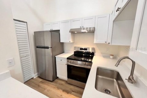 Apartment in Tampa, Florida 2 bedrooms, 72.37 sq.m. № 1903342 - photo 10