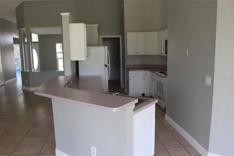 Villa ou maison à vendre à Orlando, Floride: 4 chambres, 184.5 m2 № 1916576 - photo 4