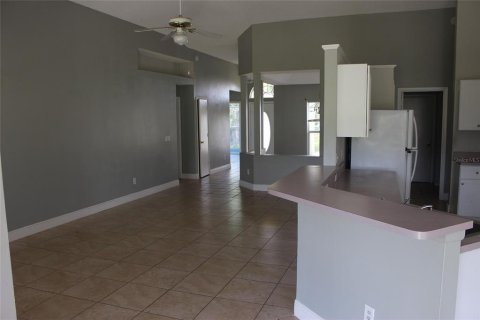 Villa ou maison à vendre à Orlando, Floride: 4 chambres, 184.5 m2 № 1916576 - photo 5