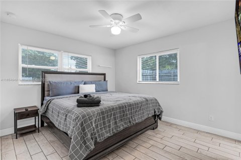 Villa ou maison à louer à Hollywood, Floride: 3 chambres, 115.48 m2 № 1962755 - photo 9