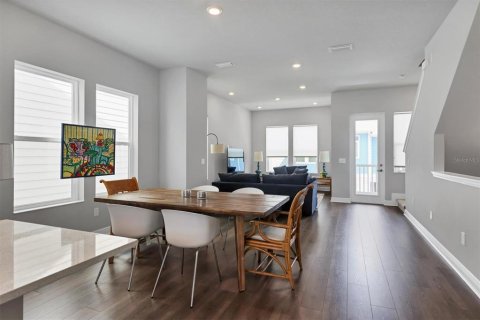 Touwnhouse à louer à Sarasota, Floride: 3 chambres, 188.78 m2 № 2149927 - photo 7