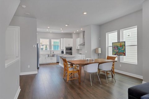 Touwnhouse à louer à Sarasota, Floride: 3 chambres, 188.78 m2 № 2149927 - photo 6