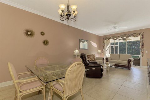 Condo in Sarasota, Florida, 2 bedrooms  № 1530343 - photo 9