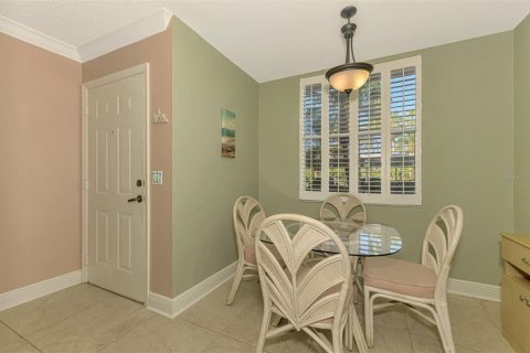 Condo in Sarasota, Florida, 2 bedrooms  № 1530343 - photo 25