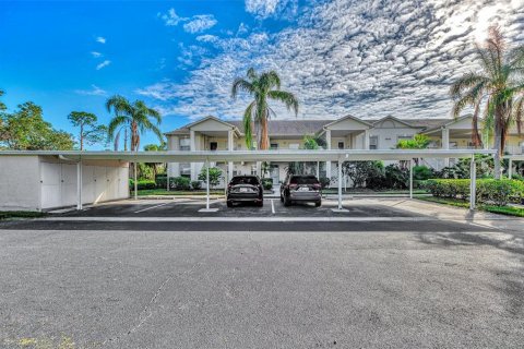 Condo in Sarasota, Florida, 2 bedrooms  № 1530343 - photo 5