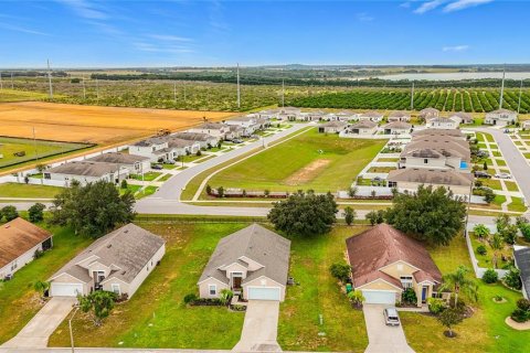 Villa ou maison à vendre à Dundee, Floride: 4 chambres, 192.31 m2 № 2400989 - photo 30