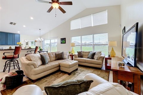Villa ou maison à vendre à Dundee, Floride: 4 chambres, 192.31 m2 № 2400989 - photo 8