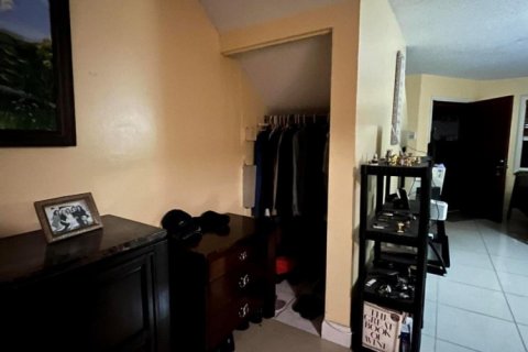 Touwnhouse à vendre à Davie, Floride: 2 chambres, 94.76 m2 № 976592 - photo 1