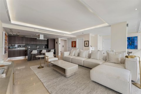 Снять в аренду кондоминиум в Майами-Бич, Флорида 3 спальни, 252.42м2, № 1865335 - фото 5