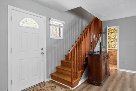 Casa en venta en Tampa, Florida, 5 dormitorios, 307.04 m2 № 1873454 - foto 7