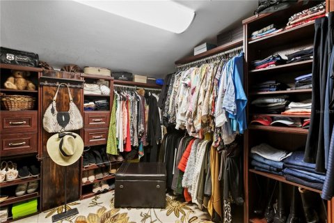 Casa en venta en Tampa, Florida, 5 dormitorios, 307.04 m2 № 1873454 - foto 20