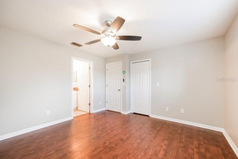 Villa ou maison à louer à Cape Coral, Floride: 3 chambres, 119.19 m2 № 2100272 - photo 10
