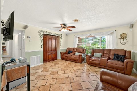 Casa en venta en Orlando, Florida, 3 dormitorios, 120.49 m2 № 1808573 - foto 11