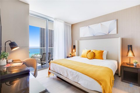 Hotel en venta en Hollywood, Florida, 2 dormitorios, 96.99 m2 № 1770440 - foto 8