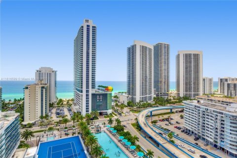 Hotel en venta en Hollywood, Florida, 2 dormitorios, 96.99 m2 № 1770440 - foto 19
