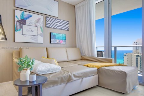 Hotel en venta en Hollywood, Florida, 2 dormitorios, 96.99 m2 № 1770440 - foto 14
