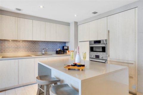 Hotel en venta en Hollywood, Florida, 2 dormitorios, 96.99 m2 № 1770440 - foto 7