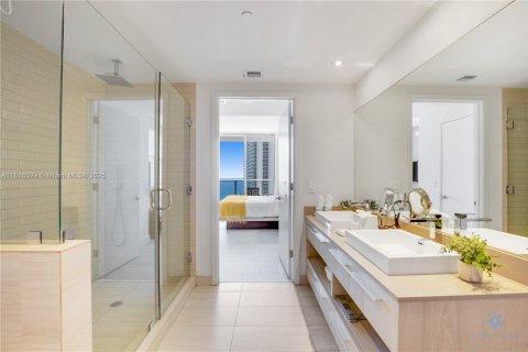 Hotel en venta en Hollywood, Florida, 2 dormitorios, 96.99 m2 № 1770440 - foto 11