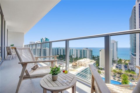 Hotel en venta en Hollywood, Florida, 2 dormitorios, 96.99 m2 № 1770440 - foto 17