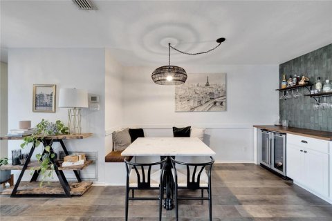 Villa ou maison à louer à Clearwater, Floride: 2 chambres, 125.23 m2 № 2112135 - photo 6