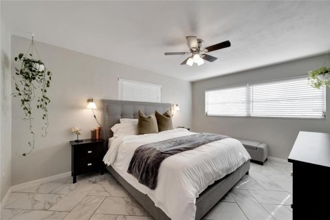 Villa ou maison à louer à Clearwater, Floride: 2 chambres, 125.23 m2 № 2112135 - photo 25