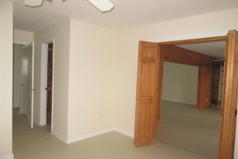 House in Port Charlotte, Florida 3 bedrooms, 162.49 sq.m. № 1833495 - photo 20