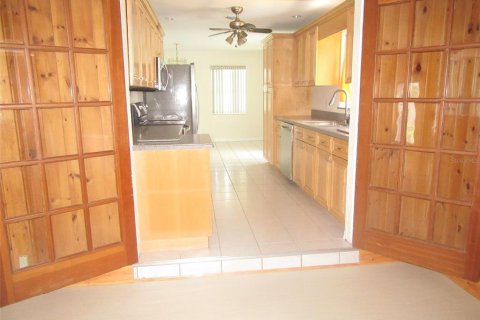 House in Port Charlotte, Florida 3 bedrooms, 162.49 sq.m. № 1833495 - photo 13