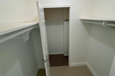 Купить кондоминиум в Холливуд, Флорида 2 спальни, 103.12м2, № 2025766 - фото 14