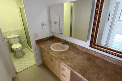 Купить кондоминиум в Холливуд, Флорида 2 спальни, 103.12м2, № 2025766 - фото 15