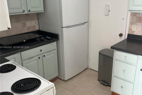 Купить кондоминиум в Холливуд, Флорида 2 спальни, 103.12м2, № 2025766 - фото 11