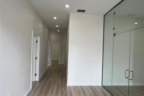 Снять в аренду коммерческую недвижимость в Лутц, Флорида 233.37м2, № 1919265 - фото 8