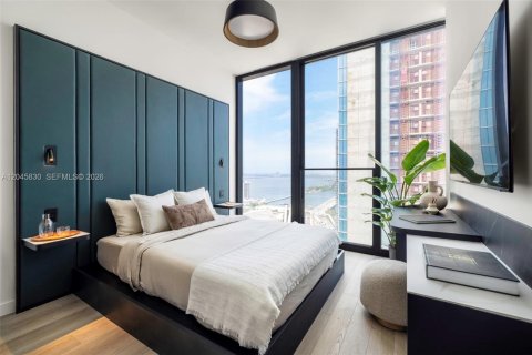 Condo in Miami, Florida, 2 bedrooms  № 2242619 - photo 10