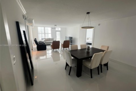 Купить кондоминиум в Бока-Ратон, Флорида 2 спальни, 142.6м2, № 2044936 - фото 12