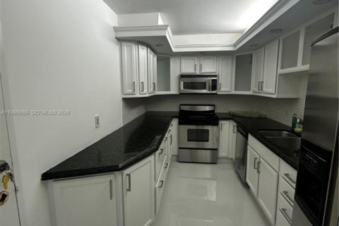 Купить кондоминиум в Бока-Ратон, Флорида 2 спальни, 142.6м2, № 2044936 - фото 15