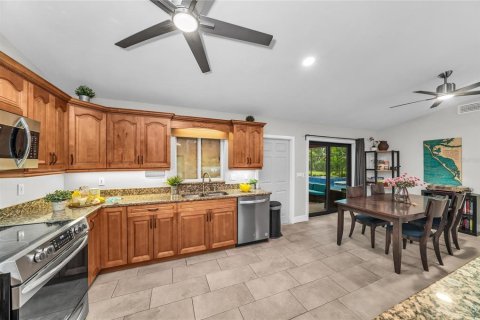 Casa en venta en Bradenton, Florida, 8 dormitorios, 286.23 m2 № 2383712 - foto 24
